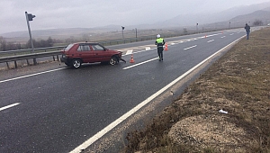 Eskipazar'da otomobil bariyerlere çarptı, sürücü ağır yaralandı