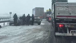 Karabük - Gerede Karayolunda Kar Yağışı Etkili Oluyor