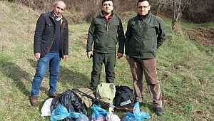 Vurdukları karacayı parçalarken yakalandılar