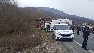 Yenice'de otomobil dereye uçtu: 4 ölü, 1 yaralı