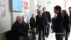 CHP'DE YÜZLER GÜLÜYOR