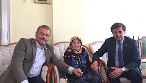 Milletvekillerinden 99 Yaşındaki Hatice Nineye Ziyaret