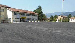 Ölüm Derste Geldi