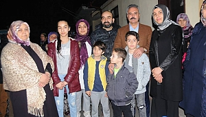 Uysal'a Halkın İlgi ve Alakası Her Geçen Gün Artarak Devam Ediyor