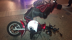 Taksiyle motosiklet çarpıştı!