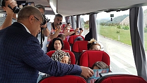 Vali tatilcileri uyardı, çocuklara sürücü karnesi verdi