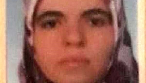 Kendini asarak intihar etti