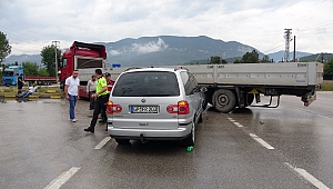Karabük'te otomobil ile TIR çarpıştı: 8 yaralı