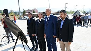 Ahilik Haftası Kutlamaları Atatürk Anıtı'na Çelenk Sunumu İle Başladı