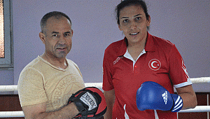 Dünya Kadınlar Boks Şampiyonası'nda Elif Güneri'den gümüş madalya