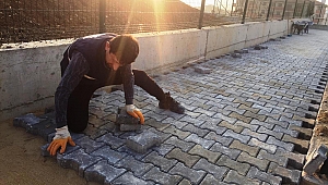 Ekipler Soğuk Hava Şartlarına Rağmen Durmuyor