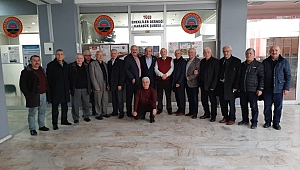 CHP İL YÖNETİMİNDEN EMEKLİLER DERNEĞİ'NE ZİYARET
