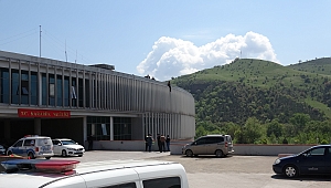 Valilik çatısında intihar girişimi