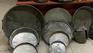 Dur ihtarına uymayan araçtan çalıntı eşyalar çıktı