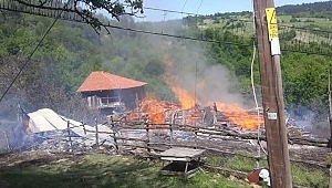 Eflani’de Ev Yangını