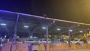 Çatıda Bıçaklı İntihar Girişimi