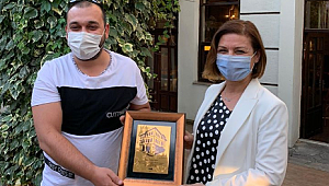 Köse'den muhtarlara teşekkür plaketi