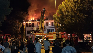 Safranbolu'da 2 tarihi konak yandı