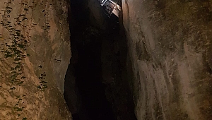 Araç Kanyon'a uçtu: 2 Yaralı