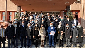 Altınöz, mazbatasını aldı