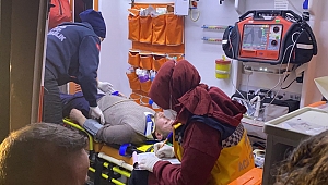 Yaralı Sürücüyü AFAD ve itfaiye çıkardı