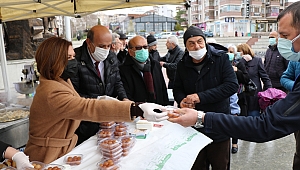 Safranbolu Belediyesi Çanakkale Şehitleri İçin Lokma Dağıttı