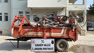 Tarım aletleri çalan üç zanlı yakalandı