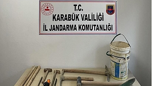 Kaçak kazı yapan definecilere suçüstü