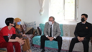 KAYMAKAM TÜRKÖZ HANE ZİYARETLERİNE DEVAM EDİYOR