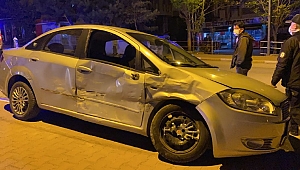 Safranbolu'da iki otomobil çarpıştı: 4 yaralı