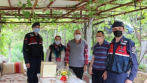 SAFRANBOLU’DA ŞEHİT AİLELERİNE ANNELER GÜNÜ ZİYARETİ