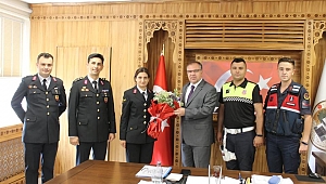 İLÇE JANDARMA KOMUTANLIĞINDAN KAYMAKAM TÜRKÖZ’E ZİYARET