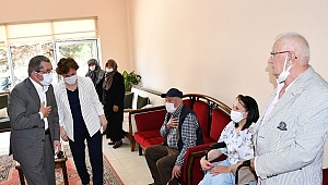 Vergili'den Yaşlı Bakım ve Dinlenme Merkezi'ndeki Yaşlılara Ziyaret