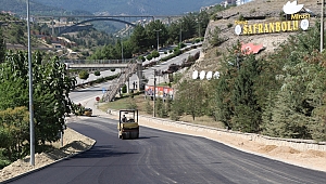 Safranbolu'da asfalt çalışmaları hız kesmiyor