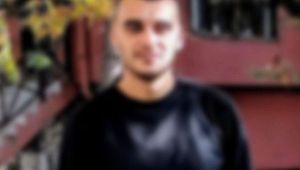 Genç Adam Evinde İntihar Etti