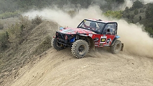 Off-road yarışlarındaki kazalar kamerada