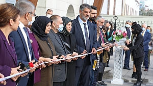 Duygulandıran tören