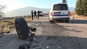 Panelvan ile hafif ticari araç çarpıştı
