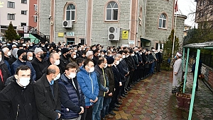 Denizde kaybolan çocuk için gıyabi cenaze namazı kılındı