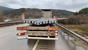 TIR ile yolcu otobüsü çarpıştı