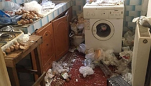 Apartmanda çöp ev