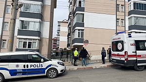 Genç adam evinde asılı halde bulundu