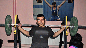 Karabük'lü Umut Türkiye İkincisi oldu