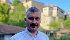 Başkan Sarı, gıda zehirlenmesi üzerinden Köse’ye yüklendi
