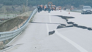 Kastamonu-Karabük yolu çöktü