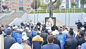 Hak İş Sendikası Üyeleri, 1 Mayıs’ı Kutladı