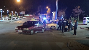 Hastane Önünde Kaza: 5 Yaralı