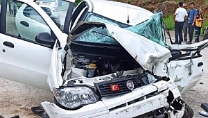Karabük’te TIR'la otomobil çarpıştı: 2 yaralı