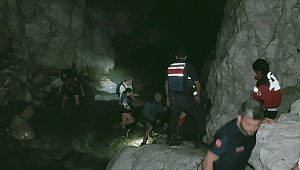 Kanyonda kabus dolu 9 saat! 15 kişi mahsur kaldı