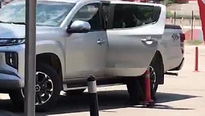 Karabük'te duba hırsızlığı kamerada